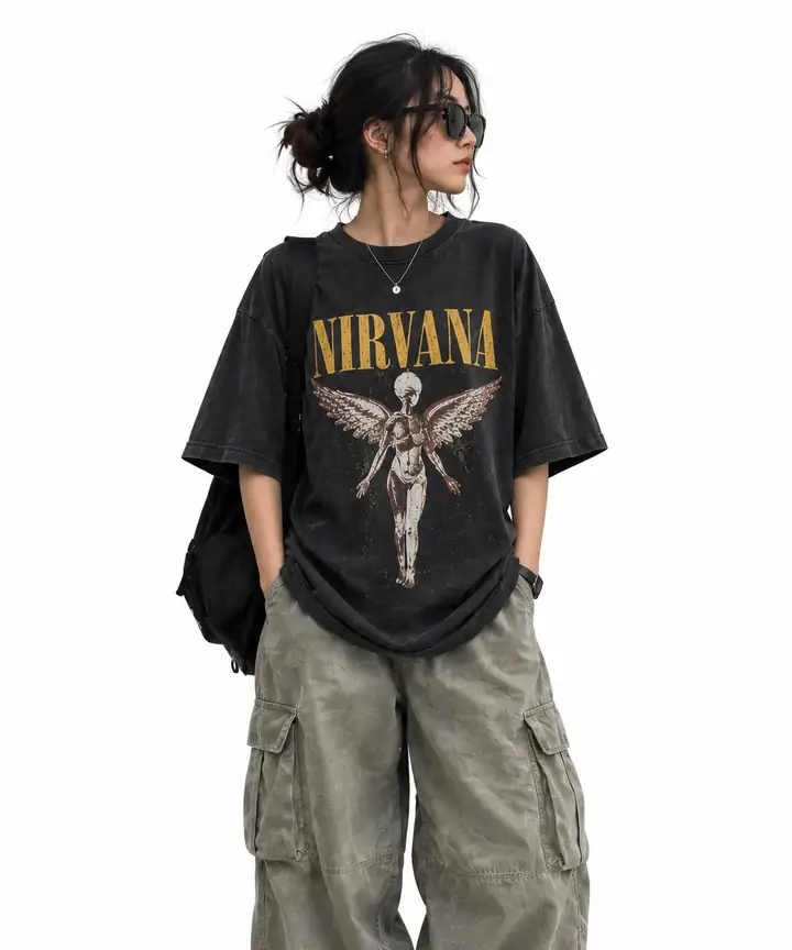 Grunge Angel fit: Angel tee + sage parachutes